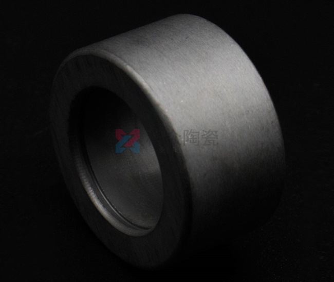 碳化硅陶瓷廠家對(duì)于工業(yè)零件的性能研究